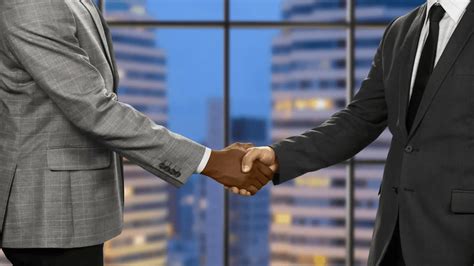 BUSINESS CUSTOMS, ETIQUETTE AND RELATIONS IN THE .
